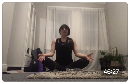 Yoga live from isolation with Samantha !